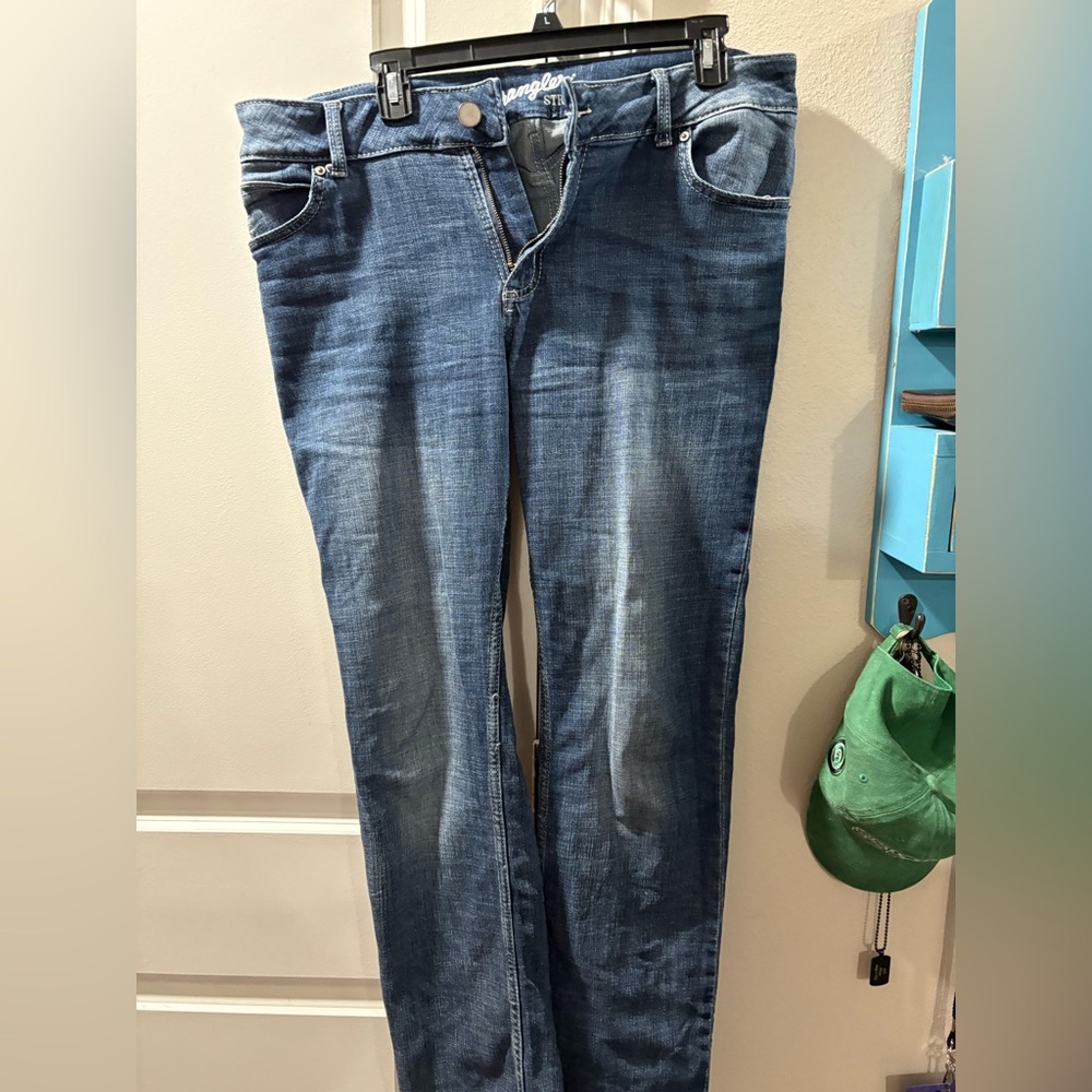 Wrangler Straight Leg Jeans